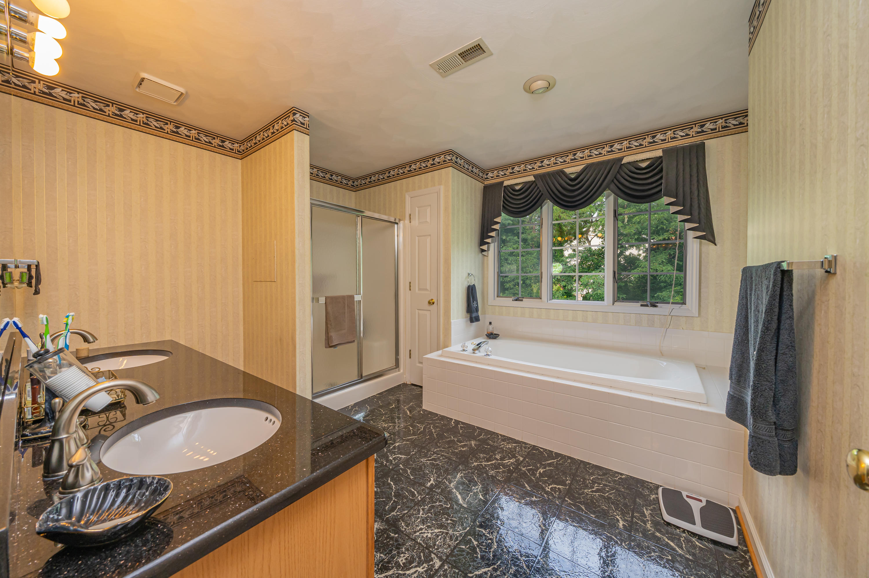 67 Jonathan Road Roanoke, VA 24019 - Photo 22 of 28 Master Bath