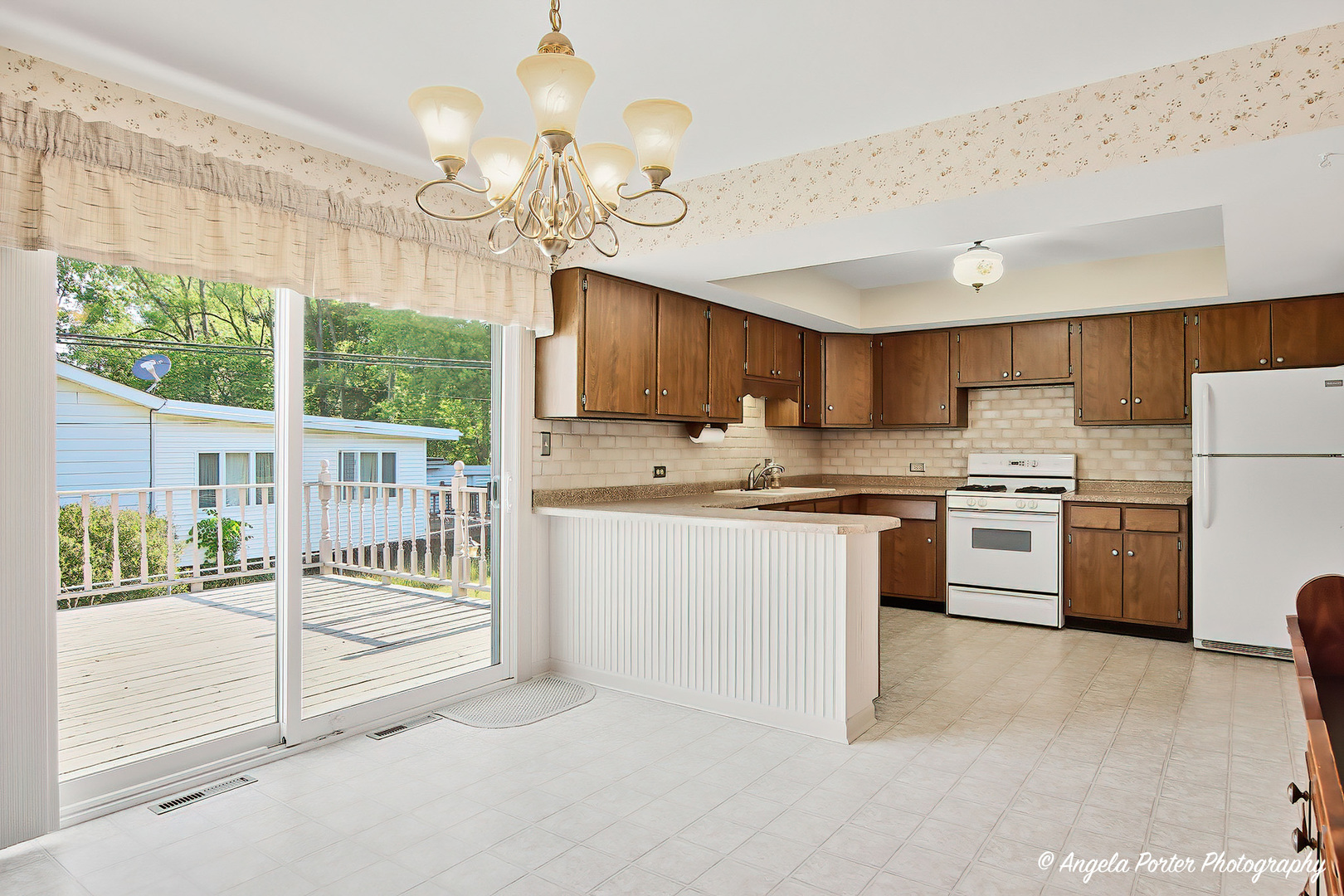 2208 Algonquin Road Fox River Grove, IL 60021 - Photo 13 of 37