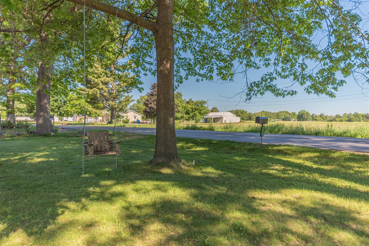 9437 Cady Road Jackson, MI 49201 - Photo 10 of 40