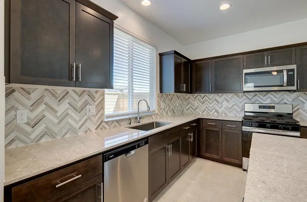 $465,000 | 291 Lucas Avenue South, Madera, CA 93636