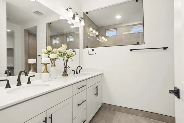 $444,990 | 1558 Oak Springs Drive, Columbia, TN 38401