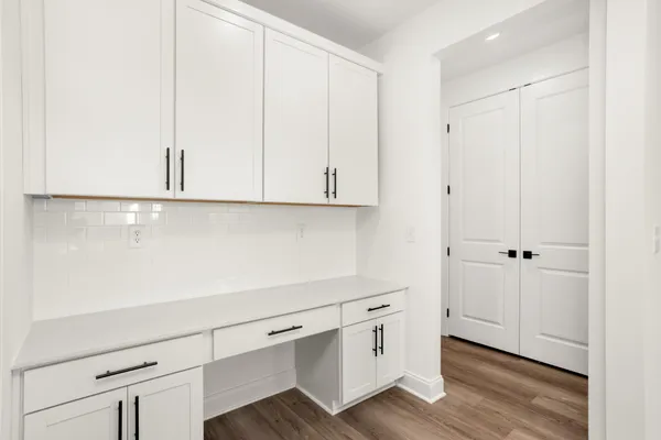 $444,990 | 1558 Oak Springs Drive, Columbia, TN 38401