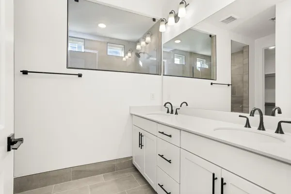 $444,990 | 1558 Oak Springs Drive, Columbia, TN 38401