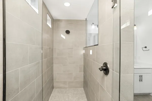 $444,990 | 1558 Oak Springs Drive, Columbia, TN 38401