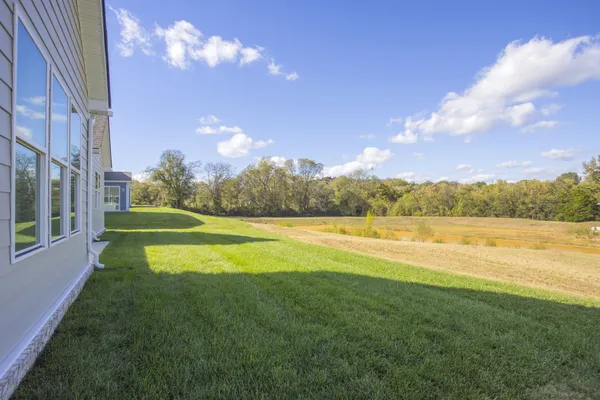 $444,990 | 1558 Oak Springs Drive, Columbia, TN 38401