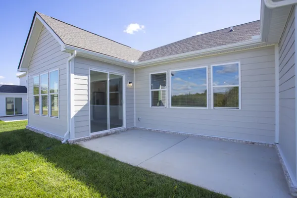 $444,990 | 1558 Oak Springs Drive, Columbia, TN 38401