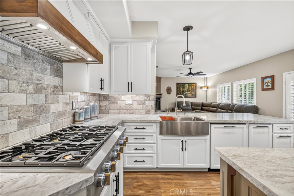 15260 Saddleback Road Canyon Country, CA 91387 - Photo 12 of 57 Gallery Image 12