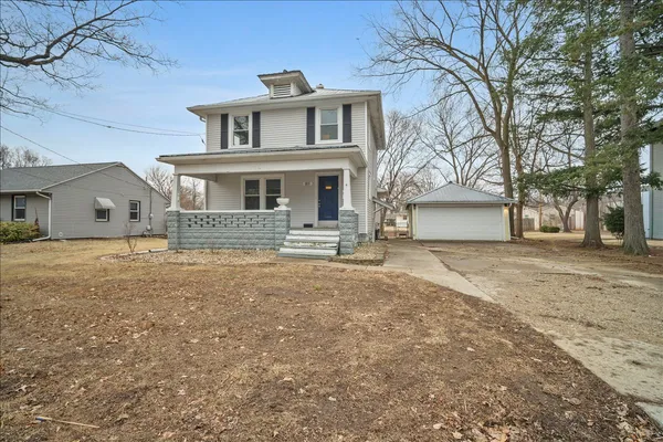 $249,000 | 811 West College Avenue, Normal, IL 61761