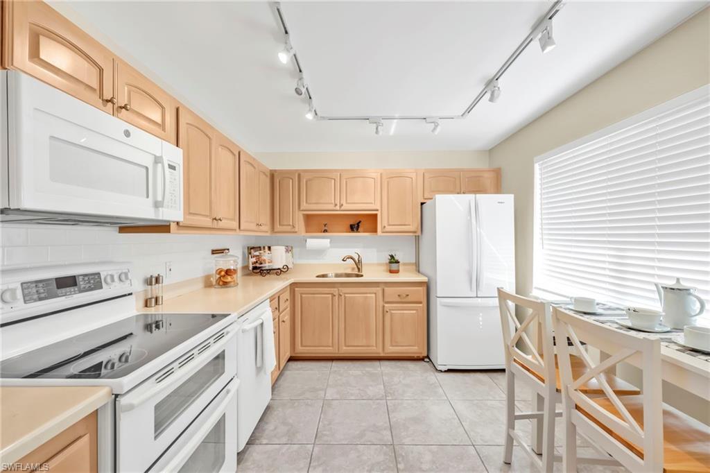 701 Teryl Road, Unit 2234 Naples, FL 34112 - Photo 12 of 33 Gallery Image 12