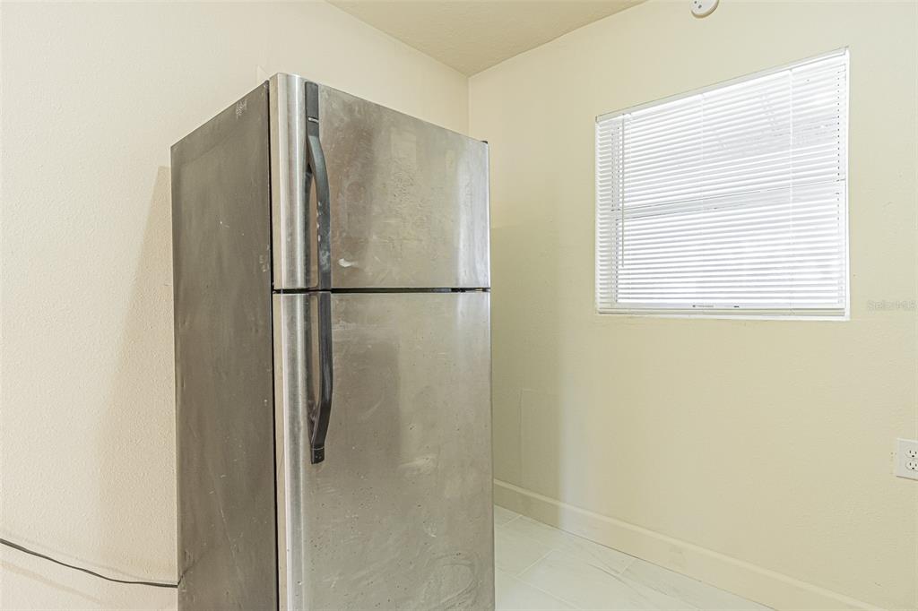 14918 Pine Crest Road Tampa, FL 33613 - Photo 4 of 17