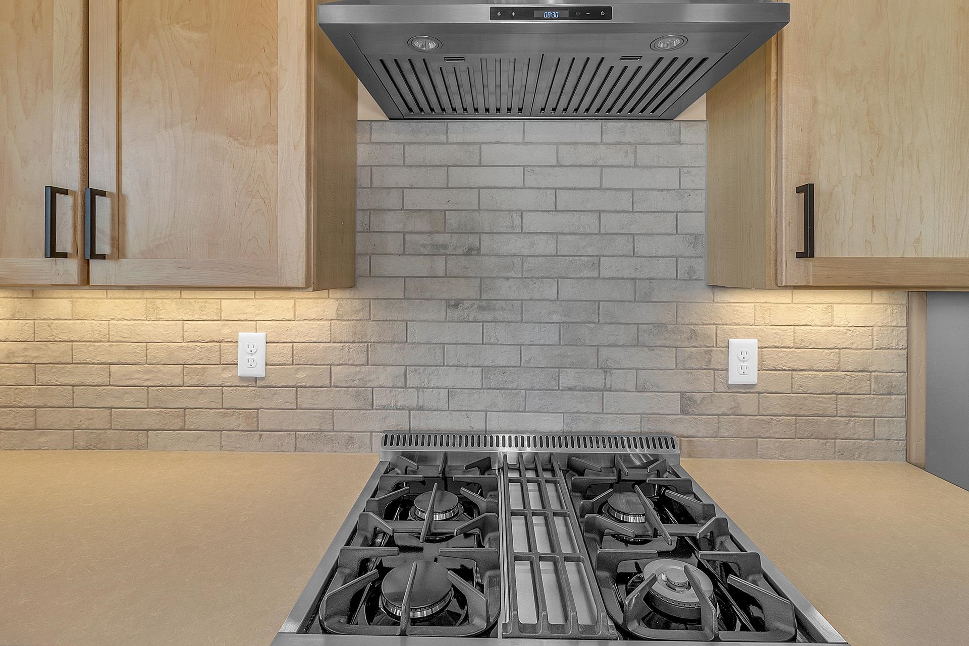 1656 8 Road Mack, CO 81525 - Photo 14 of 28 a kitchen with a stove