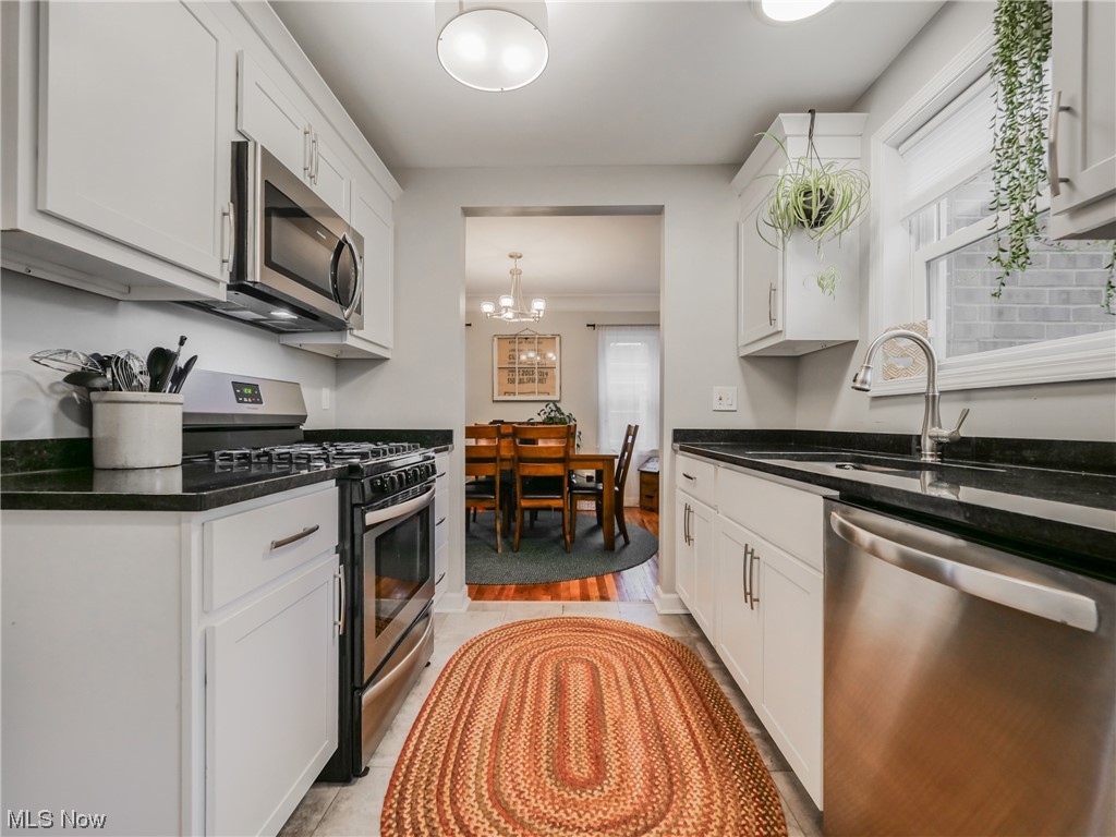3614 Silsby Road Cleveland, OH 44118 - Photo 12 of 30