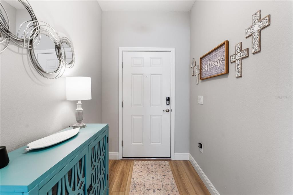 20 Oakleaf Way Palm Coast, FL 32137 - Photo 12 of 41 Roomy entrance