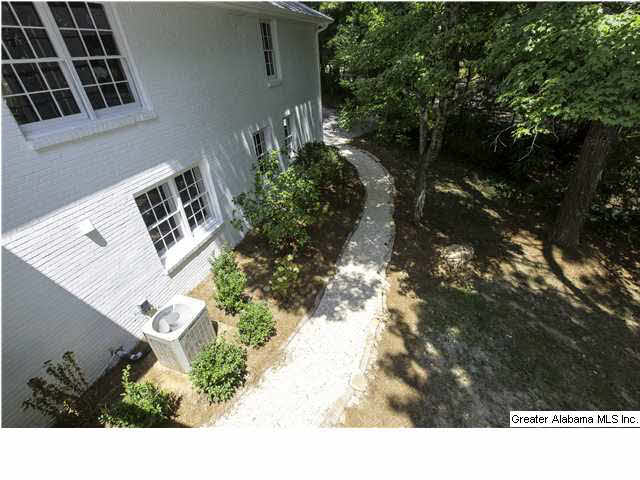 3633 Oakdale Road Birmingham, AL 35223 - Photo 5 of 32