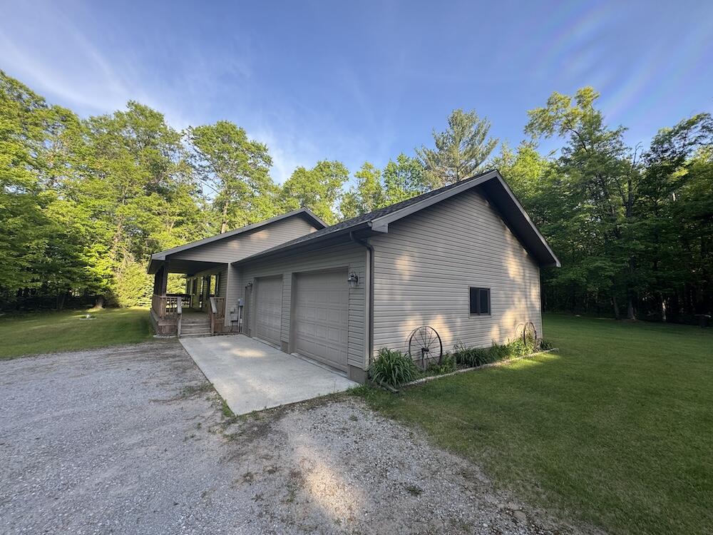 4335 Kings Corner Road Glennie, MI 48737 - Photo 4 of 90 4