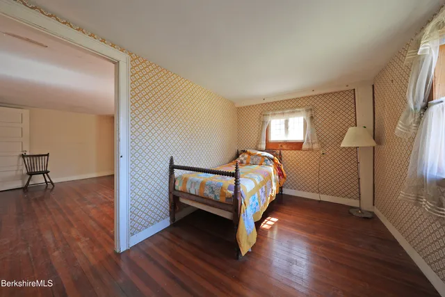 $340,000 | 254 Main Street, Sheffield, MA 01257