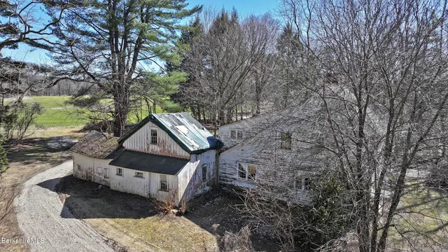$340,000 | 254 Main Street, Sheffield, MA 01257