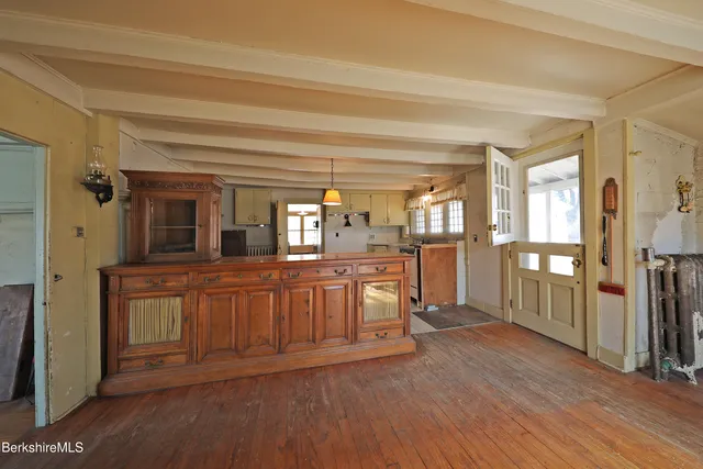 $340,000 | 254 Main Street, Sheffield, MA 01257