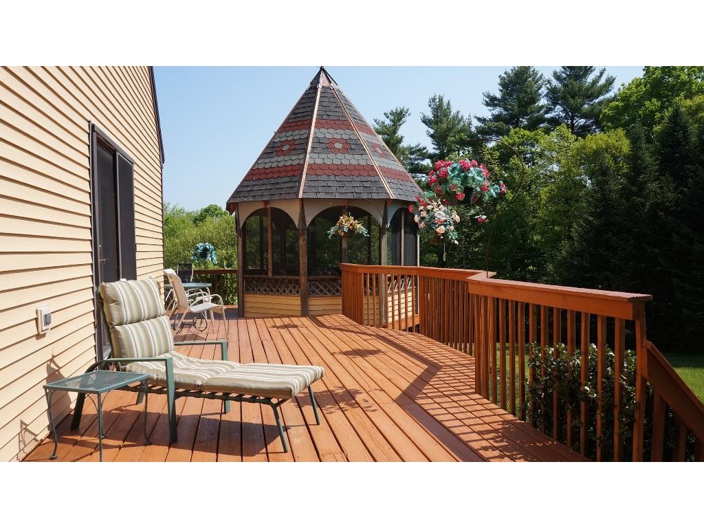 64 Briar Hill Road New Boston, NH 03070 - Photo 5 of 36