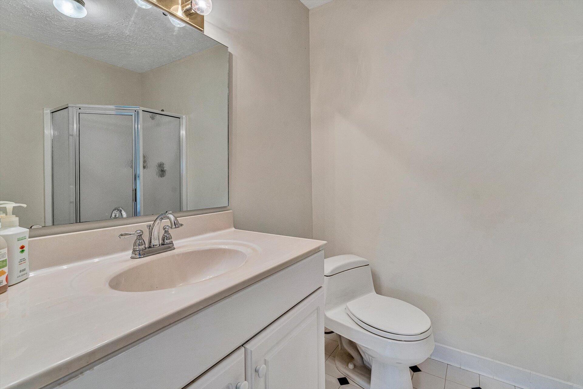 2446 Deer Run Road Ferrum, VA 24088 - Photo 81 of 144 Main House - Bed6 Upper 3rd Lvl Full Bat