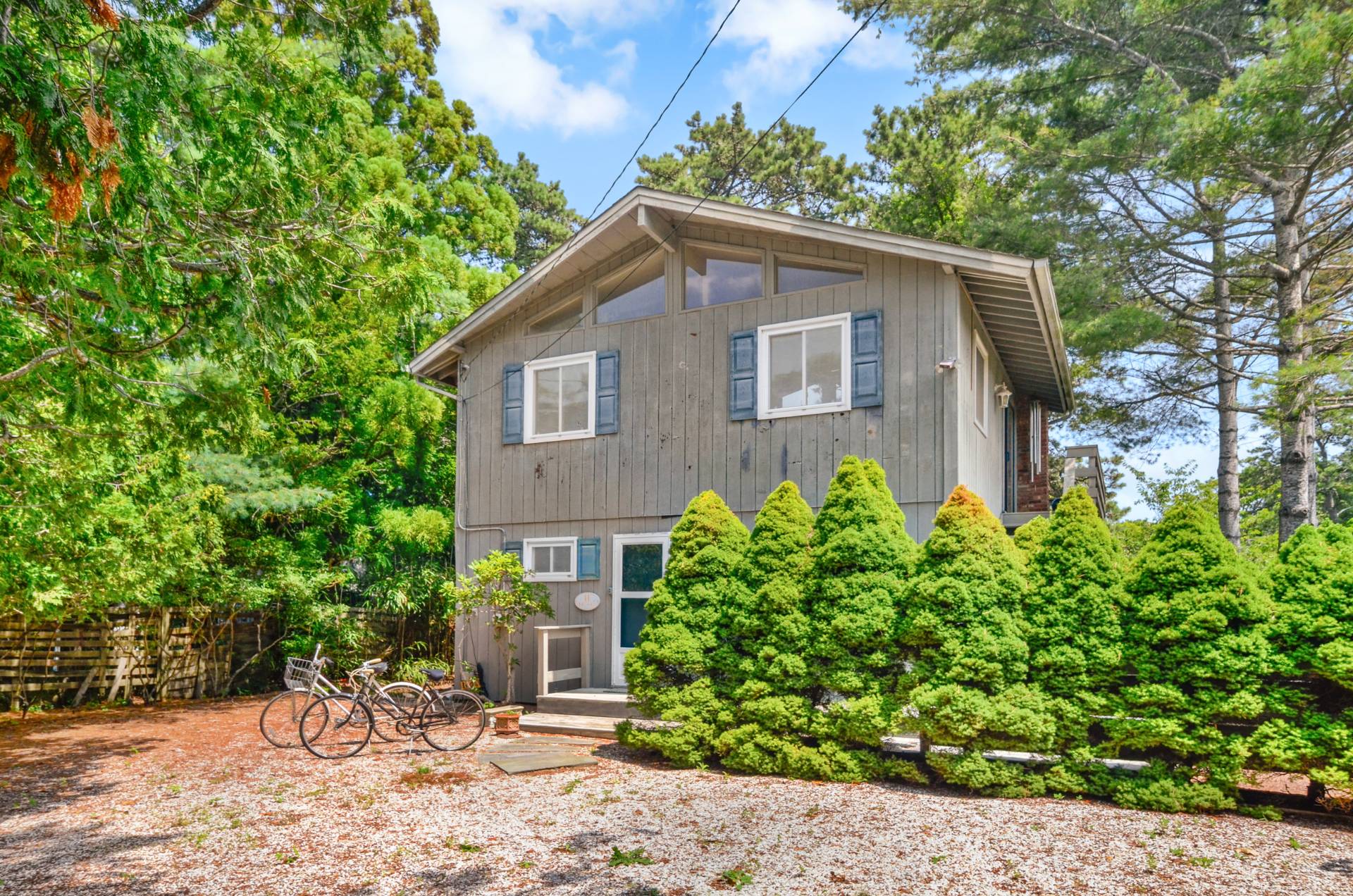 11 Devon Road Amagansett, NY 11930 - Photo 2 of 34 Gallery Image 2