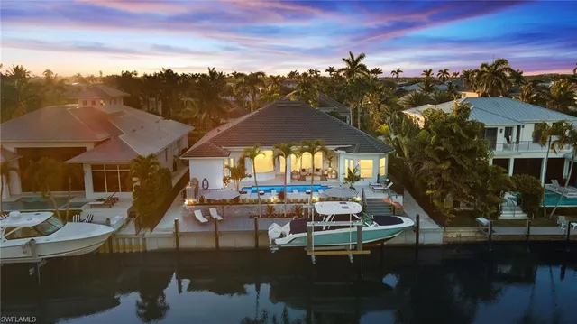 $5,577,000 | 1955 Tarpon Road, Naples, FL 34102