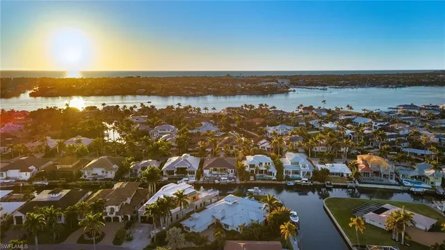 $5,577,000 | 1955 Tarpon Road, Naples, FL 34102