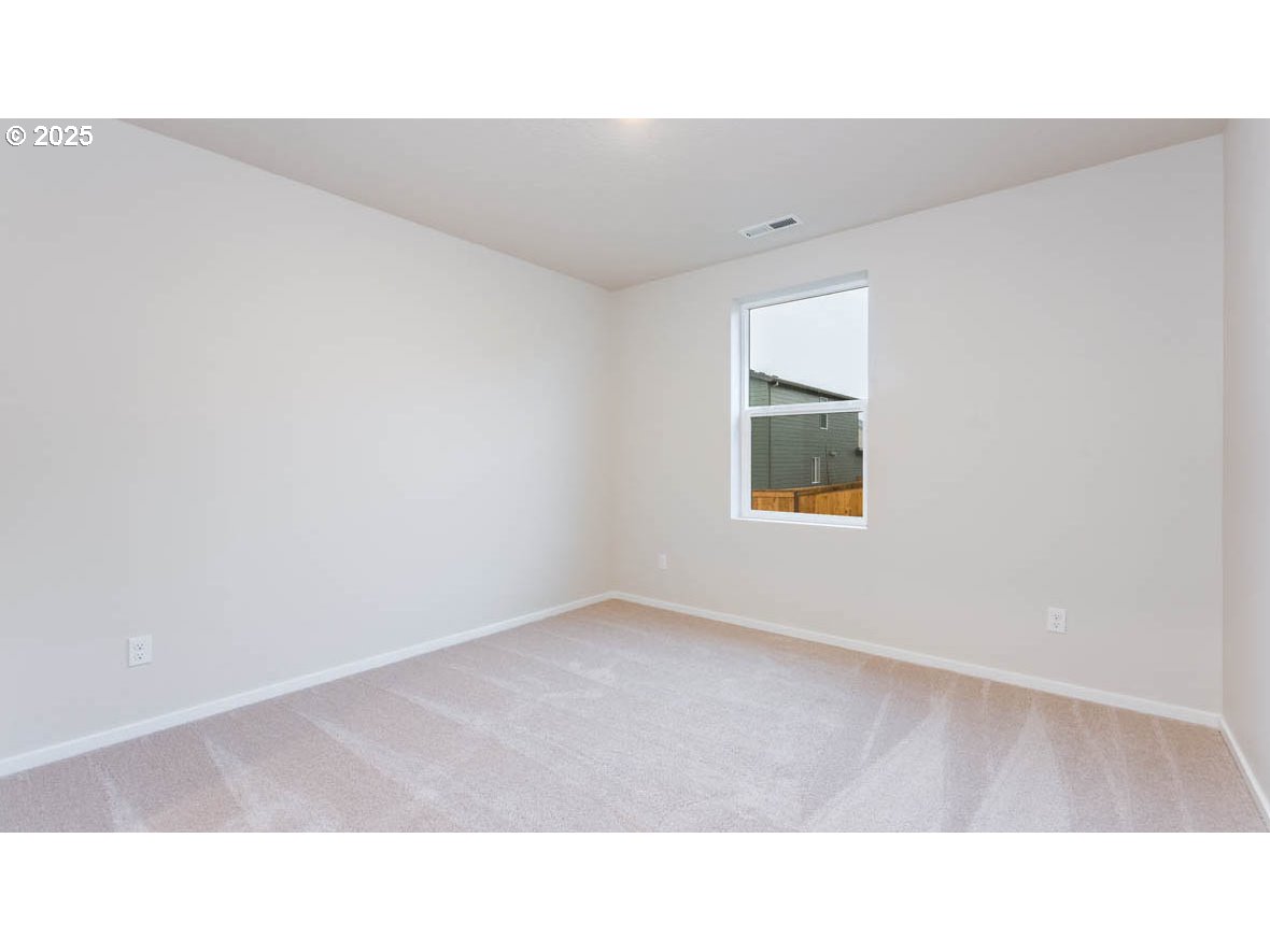 9366 Southeast Crystal Rose Street Happy Valley, OR 97086 - Photo 9 of 14