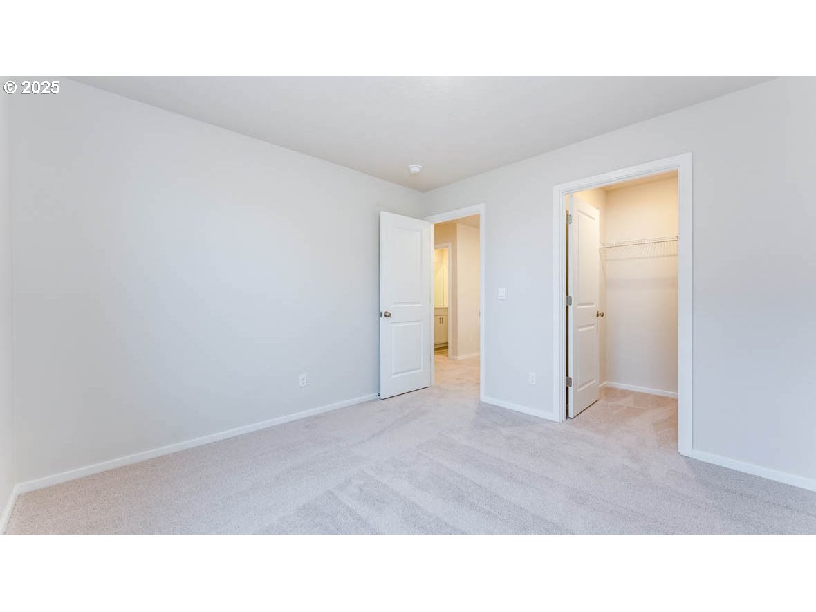 9366 Southeast Crystal Rose Street Happy Valley, OR 97086 - Photo 10 of 14