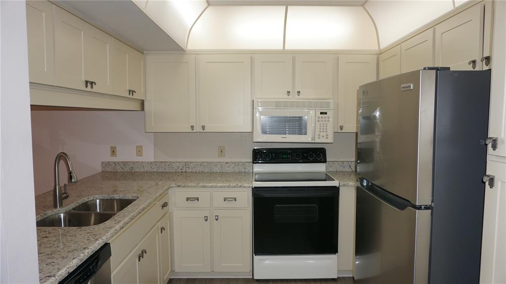 12141 Spartan Way, Unit 204 Hudson, FL 34667 - Photo 4 of 21