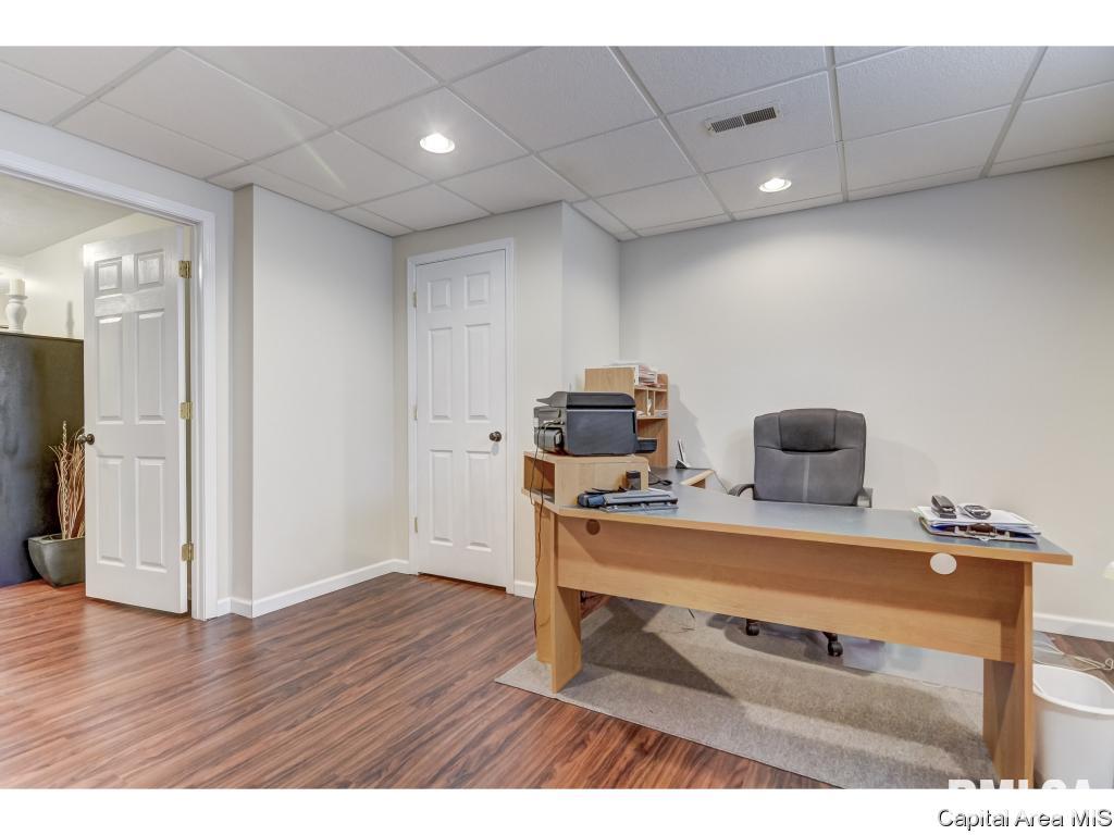 3109 Sequoia Drive Springfield, IL 62712 - Photo 32 of 35 Gallery Image 32