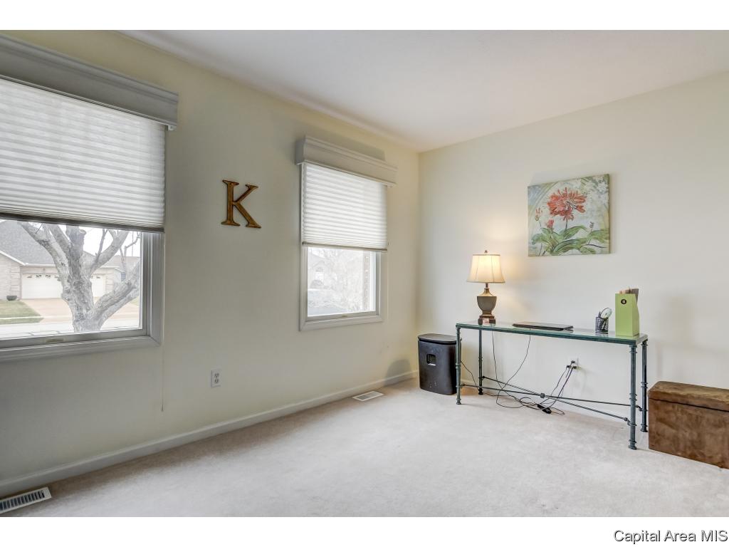 3109 Sequoia Drive Springfield, IL 62712 - Photo 8 of 35 Gallery Image 8
