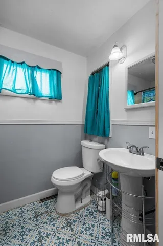 $60,000 | 210 North 5th Street, Clinton, IA 52732