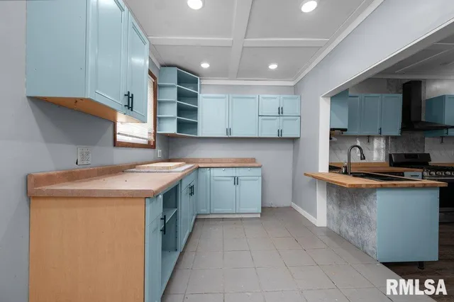 $60,000 | 210 North 5th Street, Clinton, IA 52732