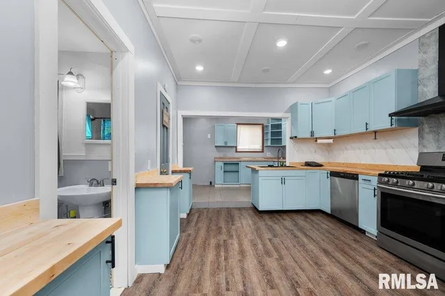 $60,000 | 210 North 5th Street, Clinton, IA 52732