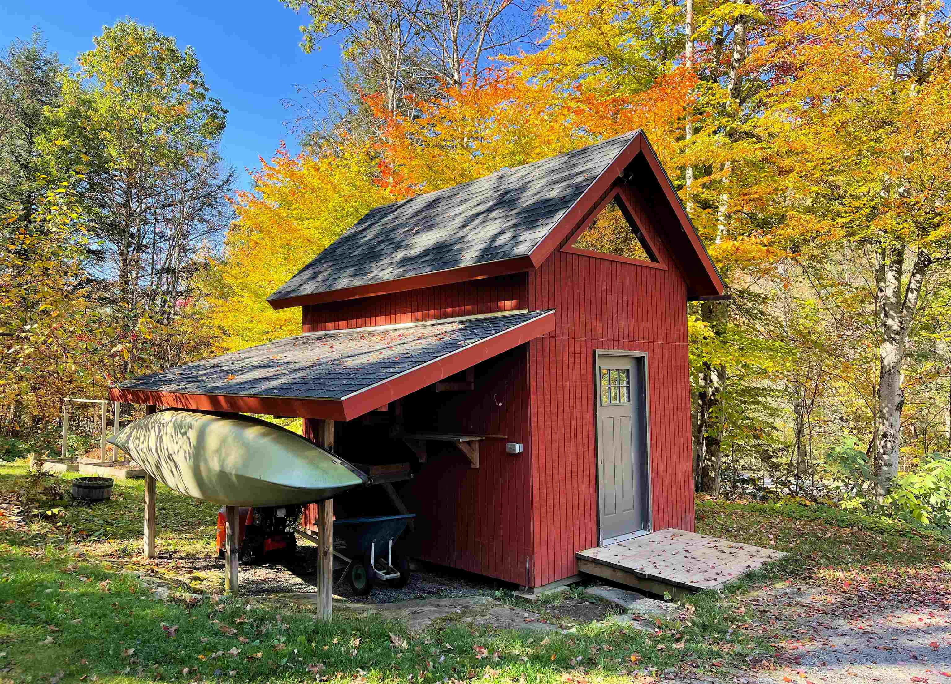 1435 Duck Pond Road Waterford, VT 05819 - Photo 2 of 28