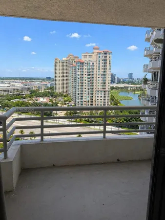$2,550 | 3300 Northeast 191st Street, Unit 1803, Aventura, FL 33180