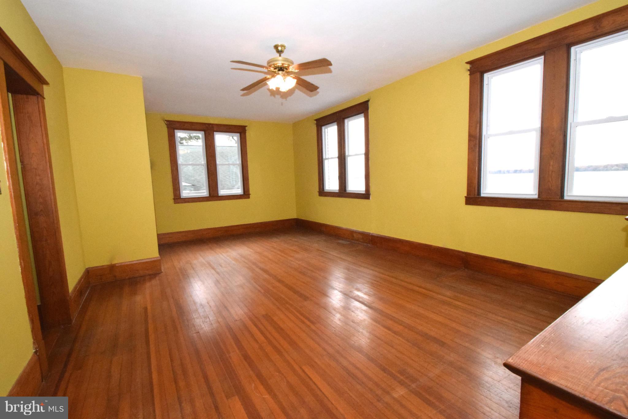 2136 Riverview Road Essex, MD 21221 - Photo 8 of 21 Interior (General)