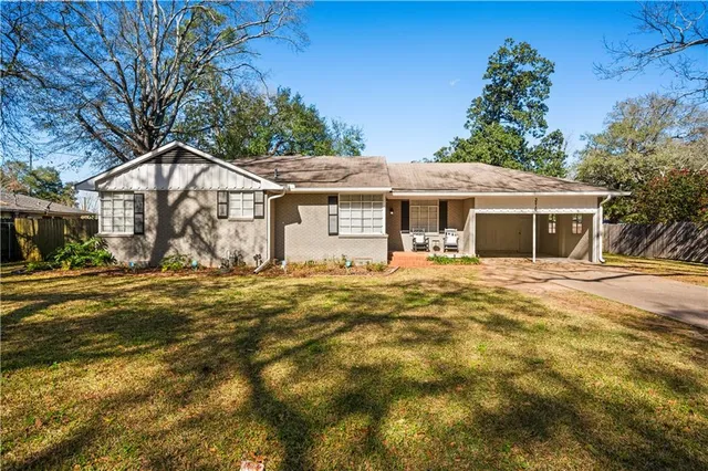 $220,000 | 3216 Madonna Drive, Alexandria, LA 71301
