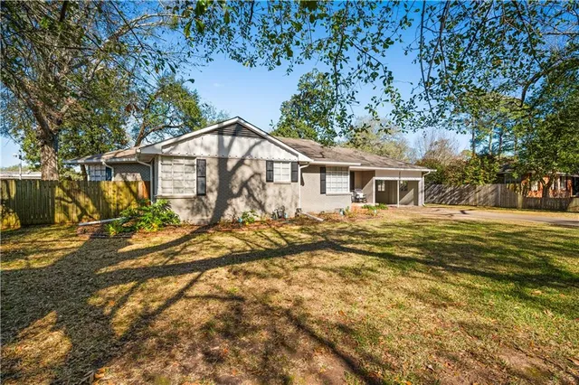 $220,000 | 3216 Madonna Drive, Alexandria, LA 71301