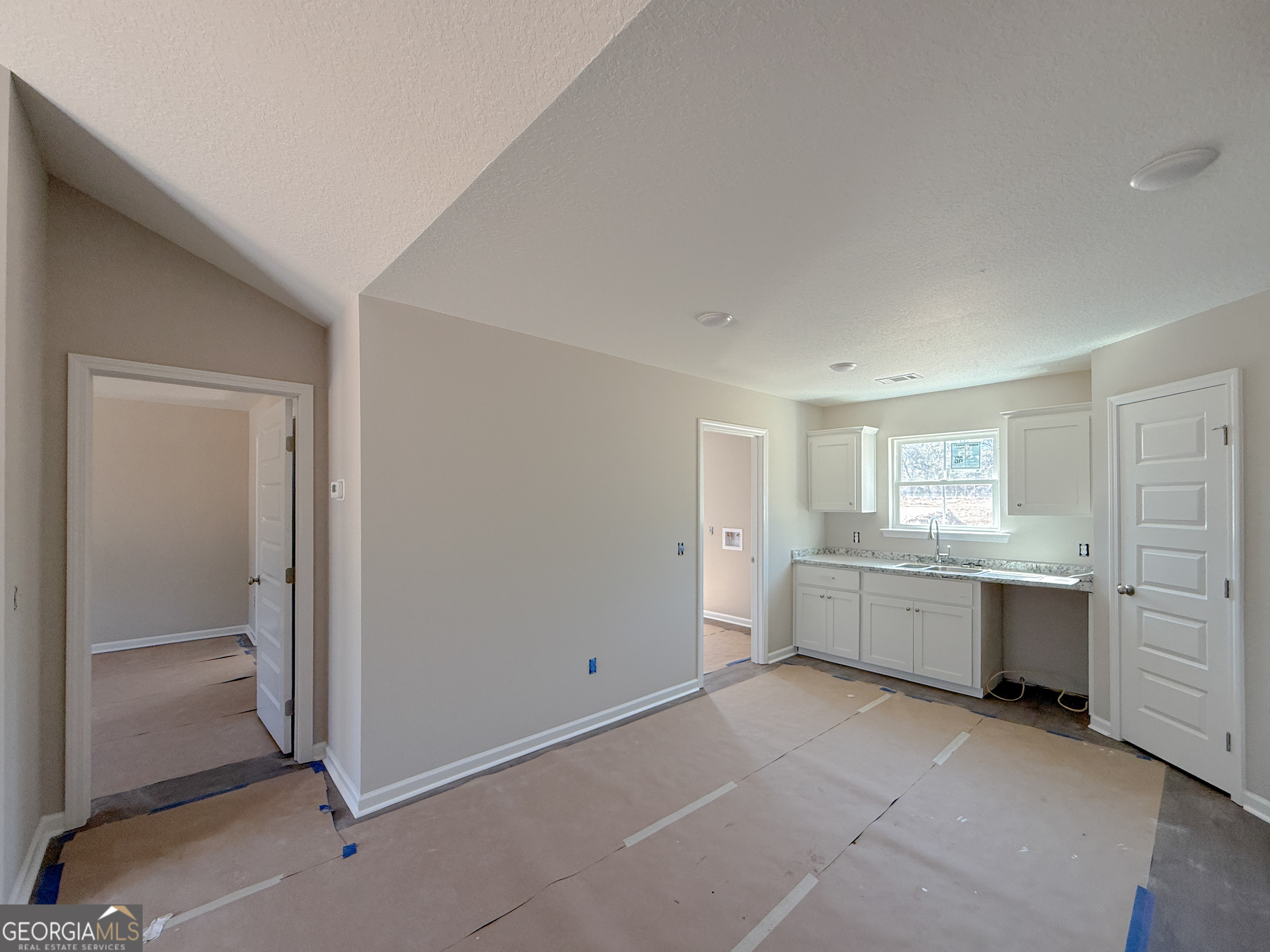 4348 Deloach Church Road Claxton, GA 30417 - Photo 6 of 25 a room with a stove