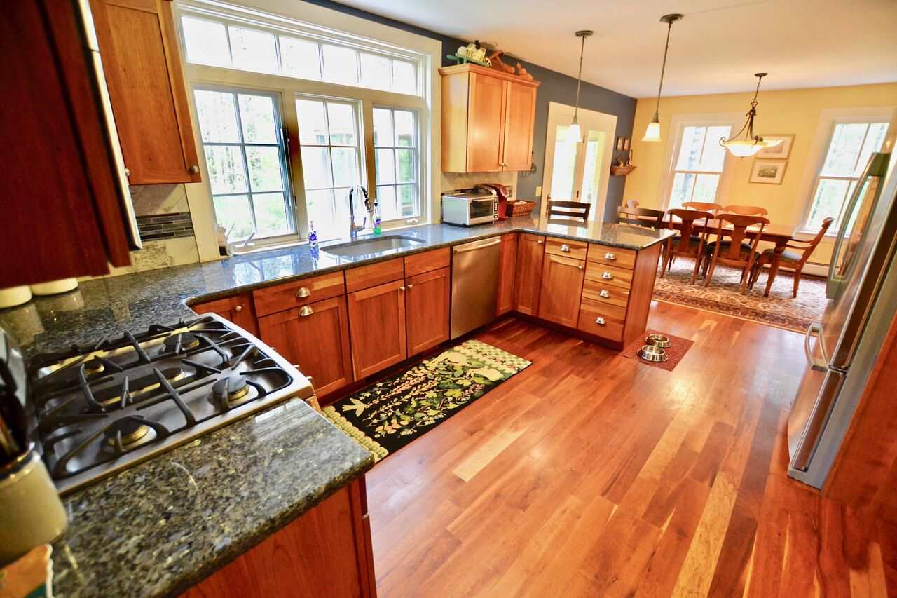 60 North Harvey Farm Road Waterbury, VT 05677 - Photo 5 of 26 Gallery Image 5