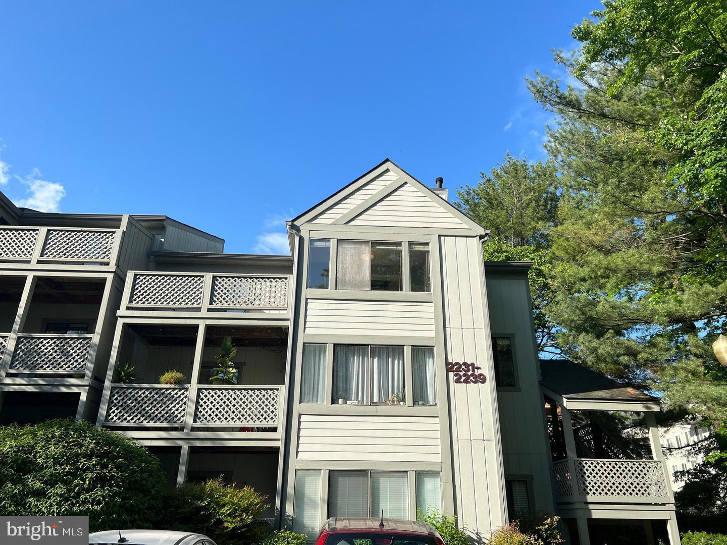 2239 Hunter's Run Drive, Unit 2239 Reston, VA 20191 - Photo 1 of 30 Gallery Image 1