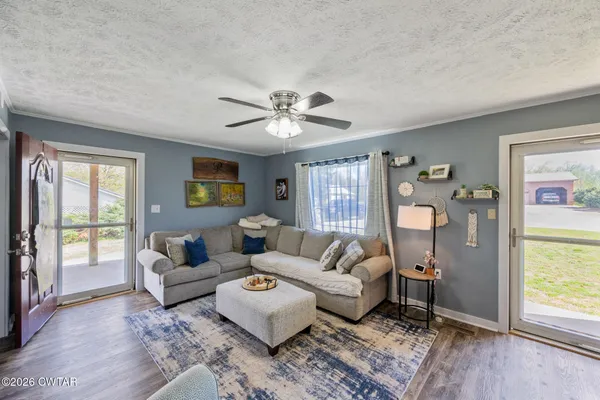 $212,500 | 47 Peace Chapel Road, Scotts Hill, TN 38374