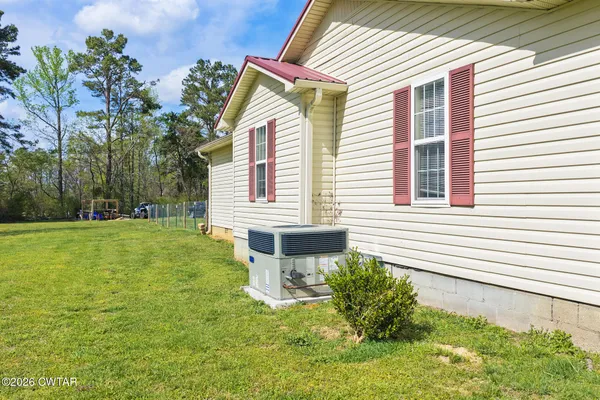 $212,500 | 47 Peace Chapel Road, Scotts Hill, TN 38374