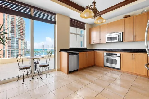 $1,400,000 | 3340 Northeast 190th Street, Unit 1808, Aventura, FL 33180