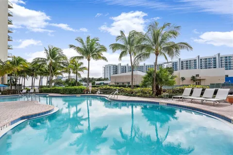 $1,400,000 | 3340 Northeast 190th Street, Unit 1808, Aventura, FL 33180