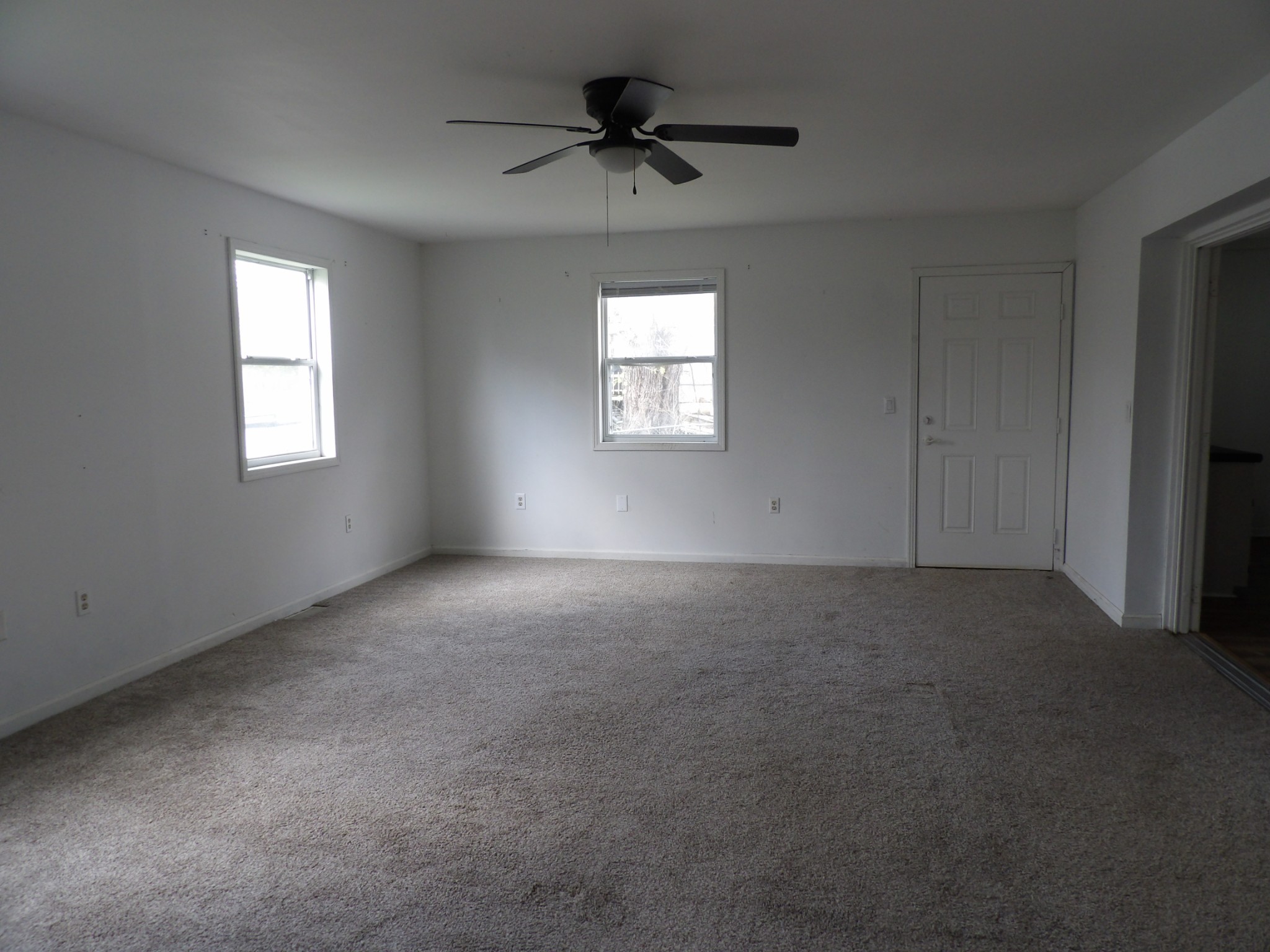457 East Little Richland Road Waverly, TN 37185 - Photo 29 of 47 a view of an empty room with a window