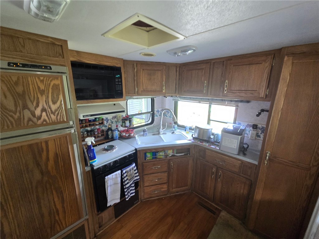 7945 Lake Road, Unit 81 Sodus, NY 14555 - Photo 12 of 20
