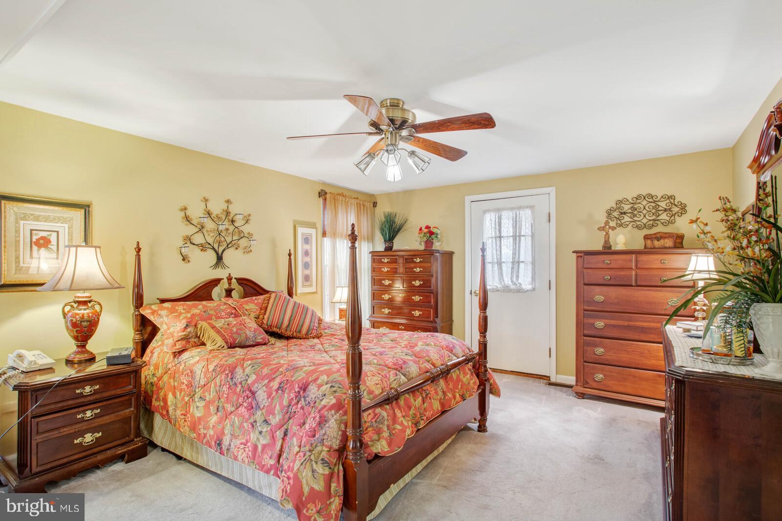 12529 Bunche Road Fairfax, VA 22030 - Photo 16 of 31 Gallery Image 16